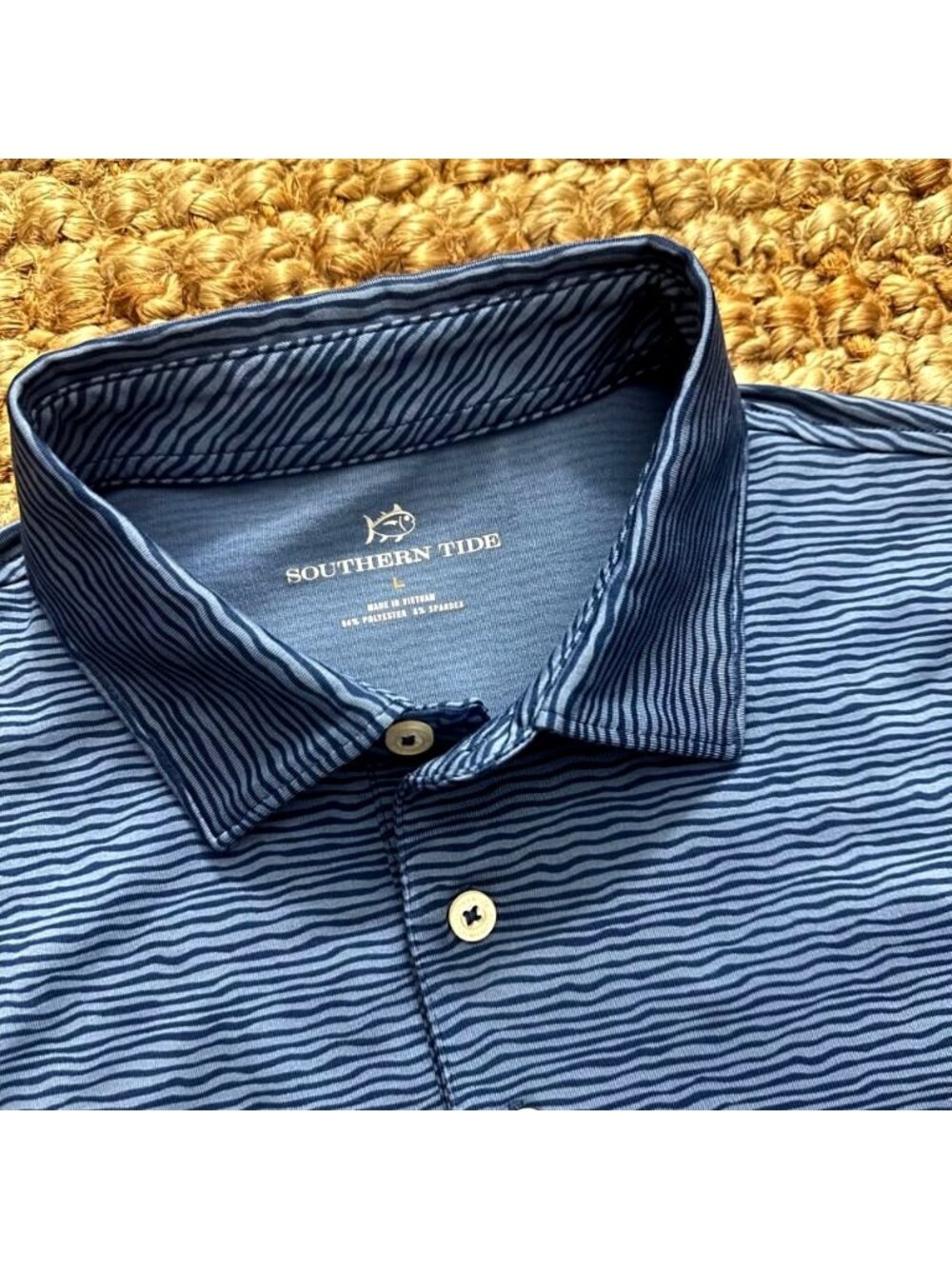 Southern Tide Men's Size Large Blue Striped Short Sleeve Golf Polo Shirt
